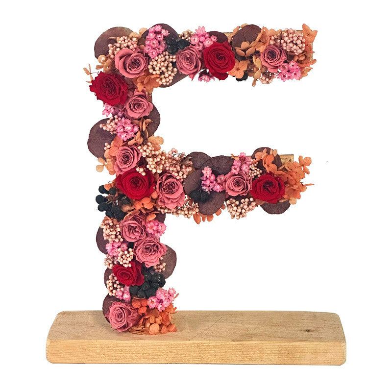 LETRA PERSONALIZADA CON FLORES SECAS
